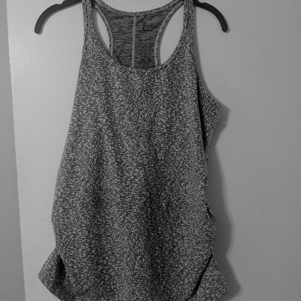 Gap fit maternity yoga tank